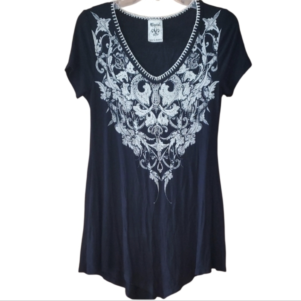 Vocal Black Tunic‎ Top with Rhinestones And Floral Swirls Size Medium